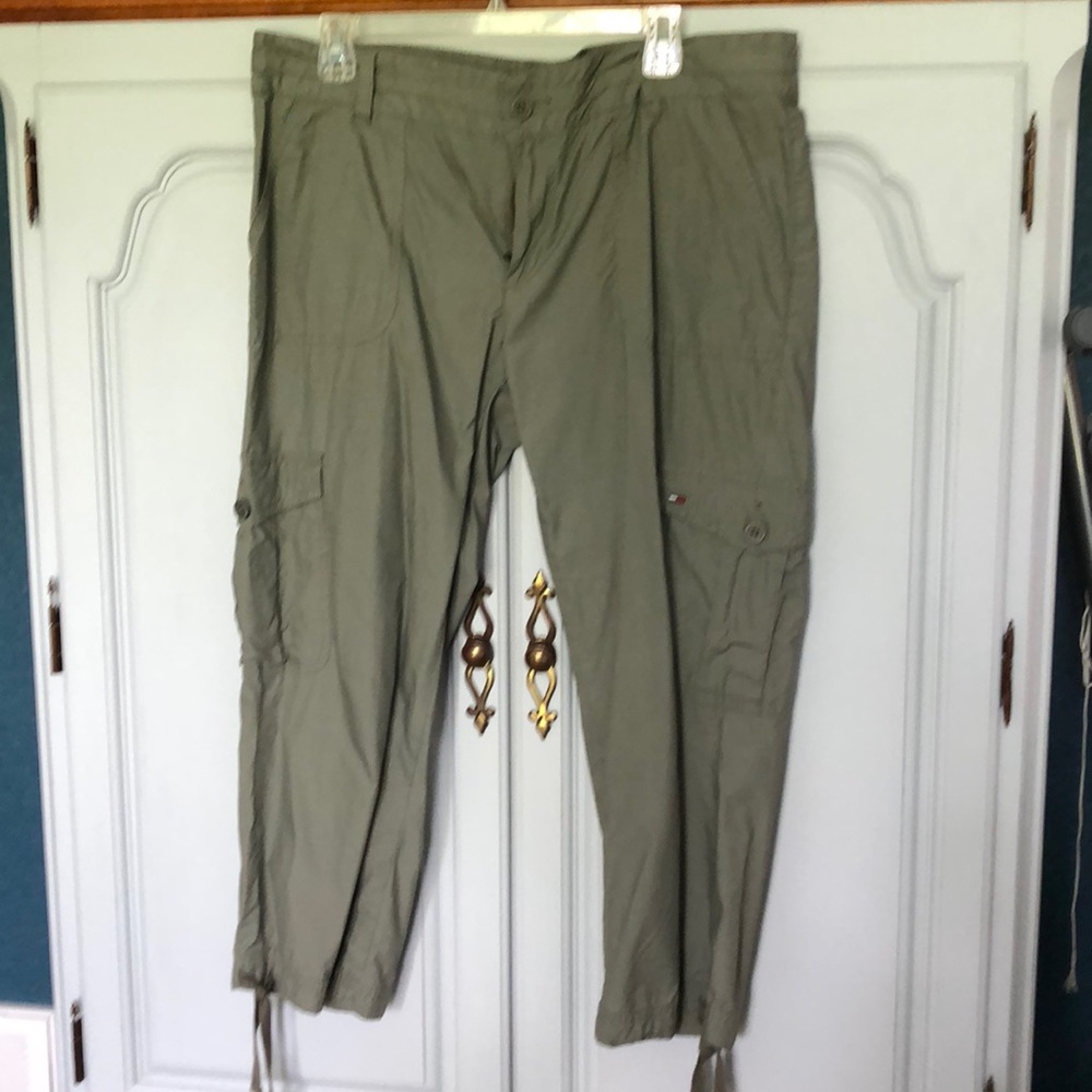 Tommy Hilfiger capris
